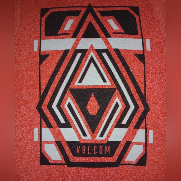 NWT Volcom T-Shirt - Picture 3 of 7